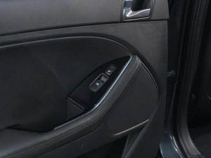 Седан Kia Optima 2014 года, 1590000 рублей, Сургут