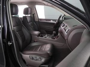Внедорожник Volkswagen Touareg 2016 года, 3399000 рублей, Воронеж