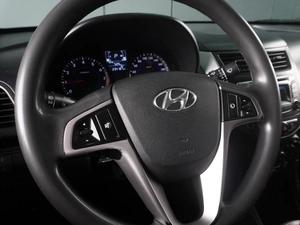 Седан Hyundai Solaris 2014 года, 840000 рублей, Минеральные Воды