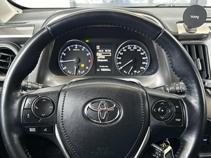 Внедорожник Toyota RAV4 2017 года, 2149000 рублей, Уфа