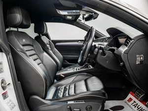 Лифтбек Volkswagen Arteon 2018 года, 2600000 рублей, Красноярск