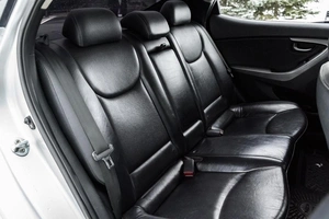 Седан Hyundai Avante 2012 года, 750000 рублей, Ульяновск