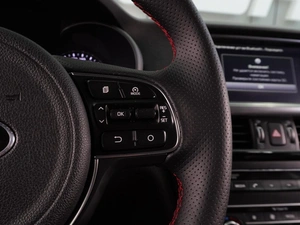 Седан Kia Optima 2016 года, 1707000 рублей, Воронеж