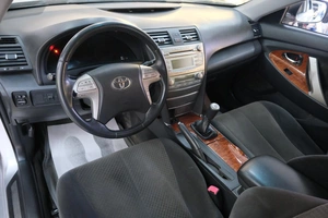 Седан Toyota Camry 2007 года, 949000 рублей, Омск