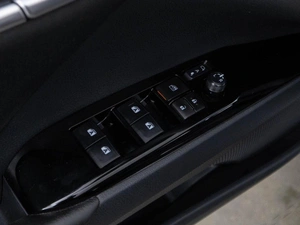 Седан Toyota Camry 2020 года, 2449999 рублей, Москва