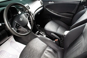 Седан Hyundai Solaris 2014 года, 879000 рублей, Сургут