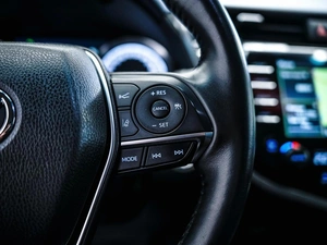 Седан Toyota Camry 2019 года, 3190000 рублей, Красноярск