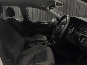 Хетчбэк Volkswagen Golf 2014 года, 1250000 рублей, Красноярск