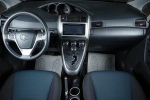 Минивэн Toyota Verso 2014 года, 1459000 рублей, Тюмень