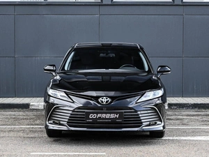Седан Toyota Camry 2019 года, 2599000 рублей, Кирилловка