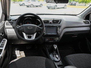 Хетчбэк Kia Rio 2012 года, 860000 рублей, Волгоград