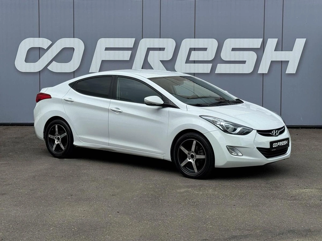 Седан Hyundai Elantra 2013 года, 929000 рублей, Кропоткин