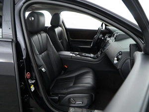 Седан Jaguar XJ 2014 года, 2669900 рублей, Москва