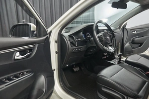 Седан Kia Rio 2020 года, 1387000 рублей, Красноярск