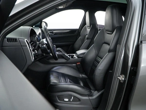 Внедорожник Porsche Cayenne Coupe 2020 года, 8023444 рублей, Москва