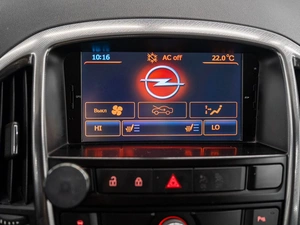 Хетчбэк Opel Astra 2012 года, 825000 рублей, Красноярск