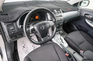 Седан Toyota Corolla 2012 года, 939000 рублей, Красноярск