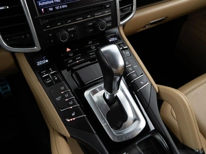 Внедорожник Porsche Cayenne 2015 года, 3698999 рублей, Москва