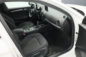 Седан Audi A3 2018 года, 2120000 рублей, Курск