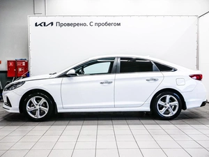 Седан Hyundai Sonata 2019 года, 1850000 рублей, Красноярск