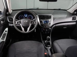 Седан Hyundai Solaris 2014 года, 779000 рублей, Тюмень