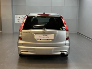 Минивэн Honda Stream 2010 года, 967000 рублей, Красноярск