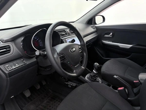 Хетчбэк Kia Rio 2015 года, 890000 рублей, Орёл