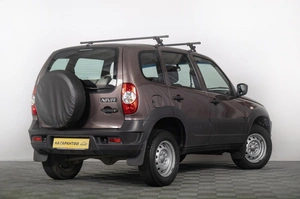 Внедорожник Chevrolet Niva 2018 года, 969000 рублей, Томск