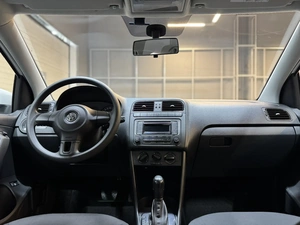 Седан Volkswagen Polo 2015 года, 797000 рублей, Красноярск