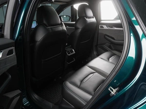 Седан Geely Preface 2023 года, 2425000 рублей, Красный Пахарь