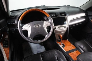 Седан Toyota Camry 2011 года, 1479000 рублей, Сургут
