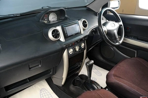 Хетчбэк Toyota Ist 2002 года, 619000 рублей, Тюмень