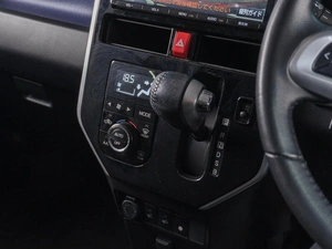 Минивэн Toyota Roomy 2017 года, 1329000 рублей, Сургут