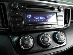Внедорожник Toyota RAV4 2015 года, 1834000 рублей, Воронеж