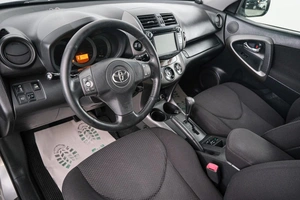 Внедорожник Toyota RAV4 2010 года, 1479000 рублей, Красноярск