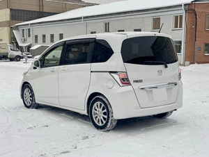 Минивэн Honda Freed 2013 года, 959000 рублей, Красноярск