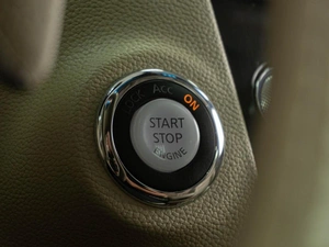 Внедорожник Infiniti QX70 2014 года, 2499000 рублей, Тюмень