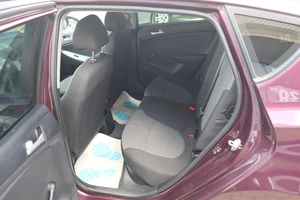 Хэтчбек Hyundai Solaris 2012 года, 850000 рублей, Мирное