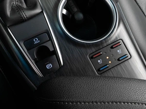 Седан Toyota Camry 2021 года, 3979000 рублей, Тюмень