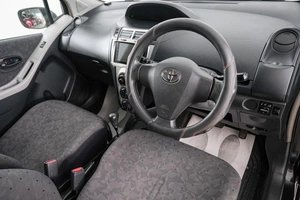 Хетчбэк Toyota Vitz 2010 года, 649000 рублей, Красноярск