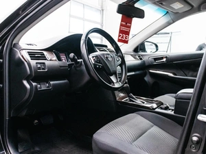 Седан Toyota Camry 2017 года, 1924000 рублей, Красноярск