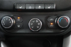 Хетчбэк Kia Ceed 2013 года, 1299000 рублей, Омск