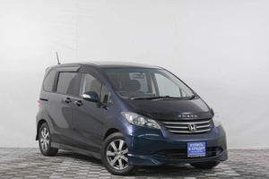 Минивэн Honda Freed 2010 года, 999000 рублей, Кемерово