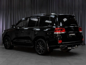 Внедорожник Toyota Land Cruiser 2017 года, 6359000 рублей, Тюмень