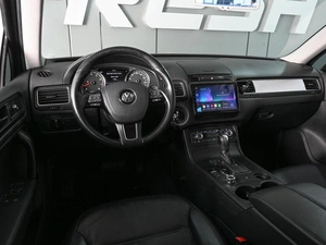 Внедорожник Volkswagen Touareg 2011 года, 1949000 рублей, Ростов-на-Дону