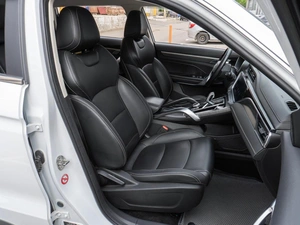 Внедорожник Geely Atlas Pro 2024 года, 1699000 рублей, Саратов