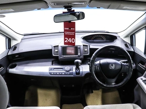 Минивэн Honda Freed 2010 года, 940000 рублей, Красноярск