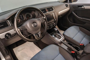 Седан Volkswagen Jetta 2013 года, 1179000 рублей, Челябинск