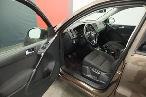Внедорожник Volkswagen Tiguan 2014 года, 1580000 рублей, Курск