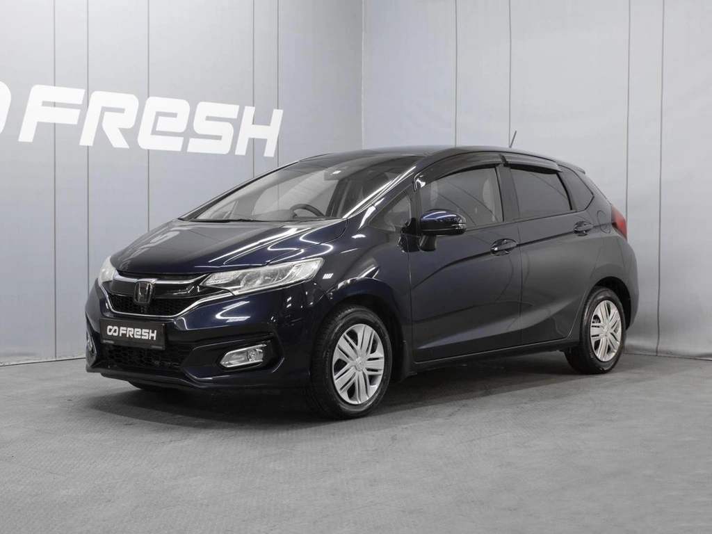 Хетчбэк Honda Fit 2018 года, 1360000 рублей, Омск